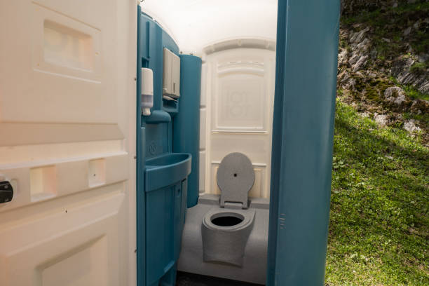 Best Sanitation services for porta potties  in Lakewood Park, FL