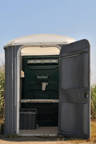 Portable restroom solutions in Lakewood Park, FL