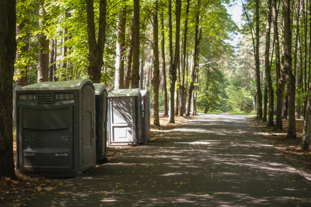Best Portable restroom trailer rental  in Lakewood Park, FL
